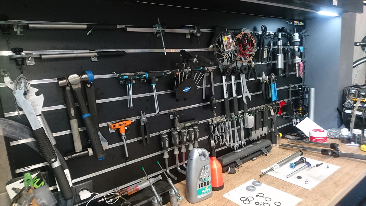 serwis rowerów w Thirty Three Wroclaw